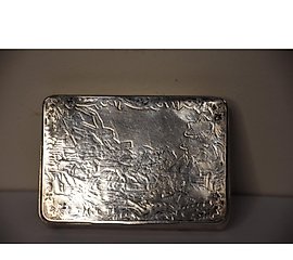 优雅的古老俄罗斯帝国银烟斗盒，带有镀黑处理。