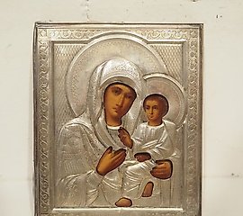 19世纪的俄罗斯图标：木制银饰绘画