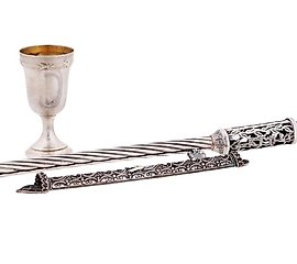 俄罗斯的银制犹太指示物，用于托拉经。