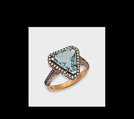 俄罗斯的海蓝宝石戒指