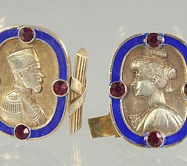 一对俄罗斯银制饰针