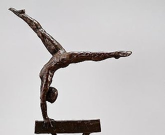 Бронзовая статуэтка. "Гимнастка на бревне" Дания, Royal Copenhagen. Автор Sterett-Gittings Kelsey (США, г. р. 1941)