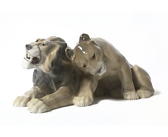 Фарфоровая статуэтка "Лев с львицей" Bing & Grondahl