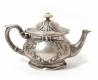 Серебряный чайник К. Фаберже, 1908-1926 гг.