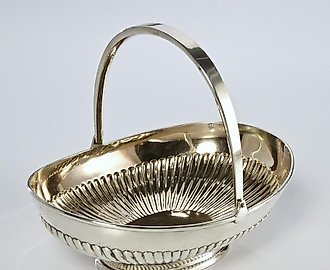 Ваза с перекидной ручкой, Российская империя (Россия), Бр. Грачевы