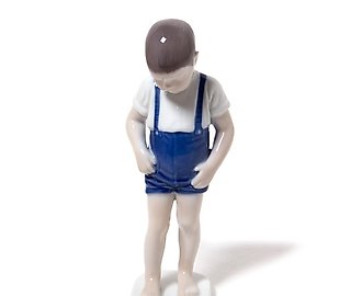 Мальчик с крабом. Дания, г. Копенгаген, Bing & Grondahl