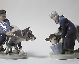 Девушка и мальчик с теленком. Дания, г. Копенгаген, Royal Copenhagen