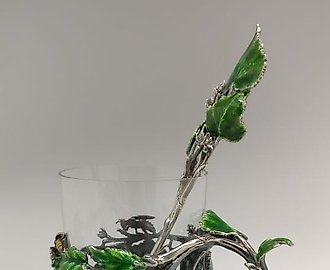 Подстаканник ВАЛЕРИЯ ГОЛОВАНОВА. Подстаканник Липовый цвет с ложкой.