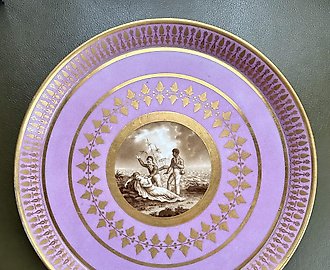 Блюдо Dagoty с росписью на сюжет романа Ж.-А Бернардена де Сен-Пьера «Поль и Виргиния»