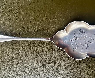 Серебряная лопатка. Столовое серебро Bolin Болин