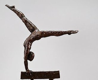 "Гимнастка на бревне". Клеймо "KELSEY '76". Высота - 34 см. Длина / ширина основания: 22,5 х 13 см.