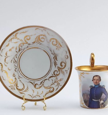 购买 带有德国军队图案的杯子和碟子