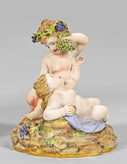 купить Детская группа с виноградными лозами: фарфоровая модель Мейсена, около 1900 года