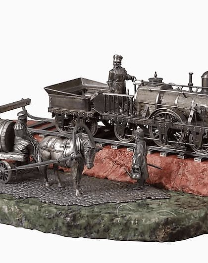 购买 这件珠宝雕塑作品是献给沙皇村铁路的，采用1837年的0-3-0型蒸汽机车，材质为银。