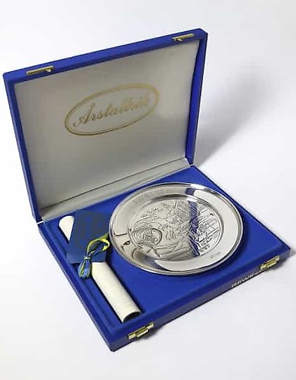 buy Collectible silver plate from a limited edition, Sweden, Malmö, workshop GEWE SILVERVARUFABRIKEN AB, year 1978.