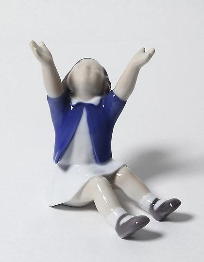 buy The translation of "К маме" into English is "To mom" or "To mother."