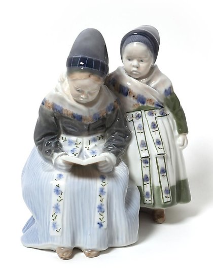 购买 一对女孩。丹麦，哥本哈根，皇家哥本哈根