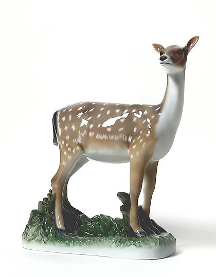 购买 年轻的鹿。丹麦，哥本哈根，皇家哥本哈根