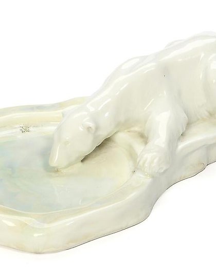 купить Фарфоровое блюдо в виде пьющего белого медведя Royal Copenhagen