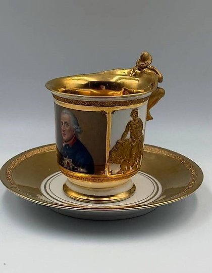купить Чашка с блюдцем и портретом Фридриха Великого КРМ 1870 г