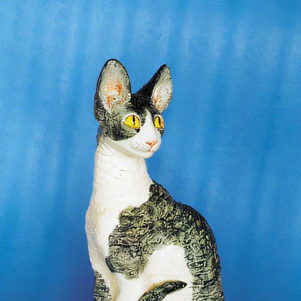 猫，1999年，陶瓷，釉下彩绘，35x18x16厘米