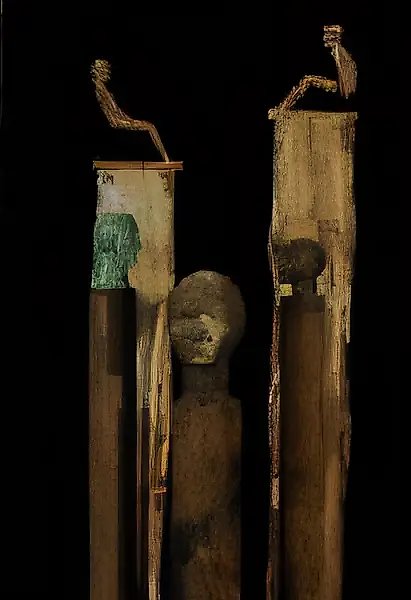 老秋千（纪念六十年代），1966年，木材、金属、Helvetica字体，高度200，作者自藏