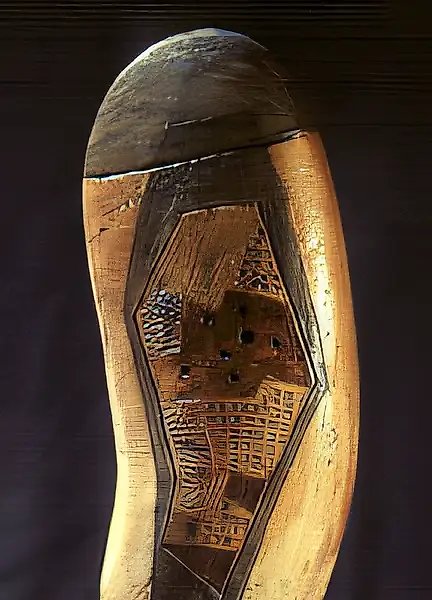 Grain (Series "Signs of the Earth), 1989, chamotte, salts, engobe, oxides, glazing, 57x20x15 Private collection in Finland