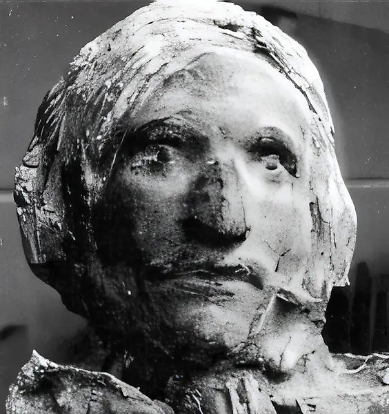 Portrait of N.V. Gogol, 1983, bronze, 80x35x36. Author`s property