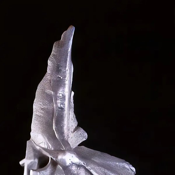 Раненная птица, 1991, аллюминий, 70х60х35 Собственность автора
