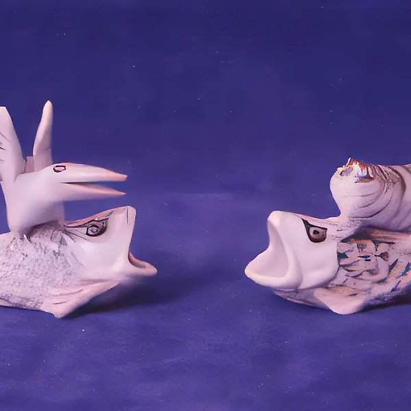 Птица на рыбе. Кот на рыбе., 1994, фарфор, 4х4,5х1,5 Частное собрание. Москва.