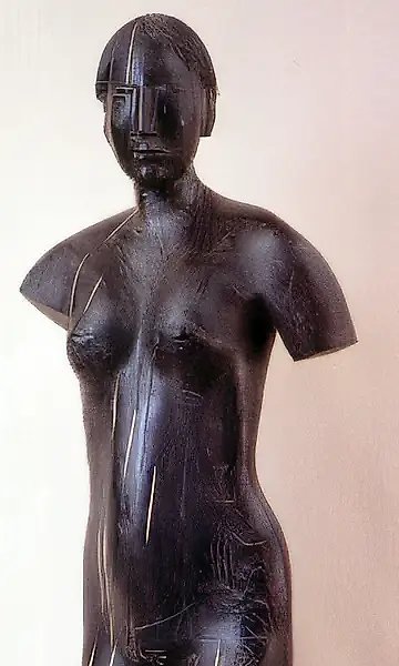 Женский торс, 1990, дерево, 110х35х30 Собственность автора
