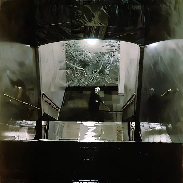 Станция "Белорусская". Цикл "Московский метрополитен", 1985, холст, масло, 200 х 150 Кэрри Камерон, США