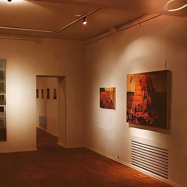 Работы, собранные Ю.Альбертом, 1991, картон, puzzles, портреты из детской пластмассовой мозаики,   Фрагмент выставки-инсталляции