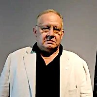 米哈伊尔*德罗诺夫。 雕塑