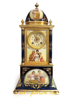 维也纳皇家瓷器, 令人惊叹的维也纳皇家瓷钟，大约在1880年左右。