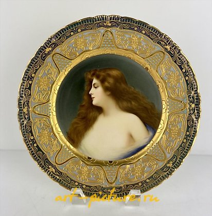 维也纳皇家瓷器, 皇家维也纳珠宝肖像盘，签名瓦格纳。
