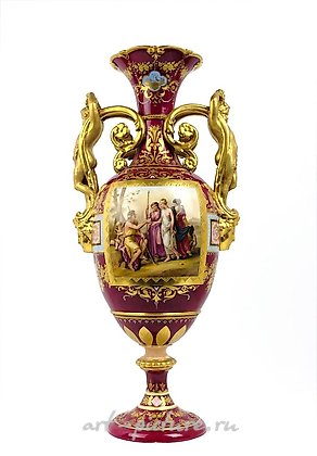 Royal Vienna Porcelain, A FINE HAND PAINTED ROYAL VIENNA FIGURAL VASE, SIGNED