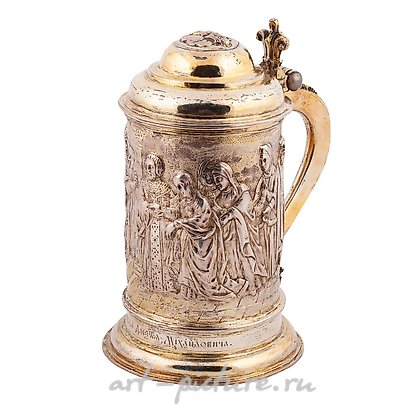 俄罗斯银, 稀有的俄罗斯镀金银杯，上面有雕刻的全景图案。