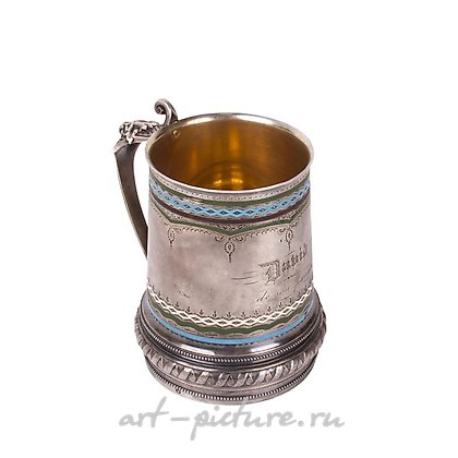 俄罗斯银, 俄罗斯银杯，采用珐琅和镀金工艺制作。制造商为P. 米卢科夫。