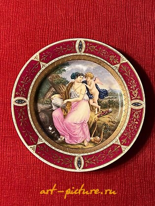 Royal Vienna Porcelain, Royal Vienna Dish with Classic Scene - Sleeping Angel