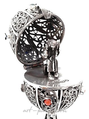 俄罗斯银, 俄罗斯帝国银制蛋形盒子