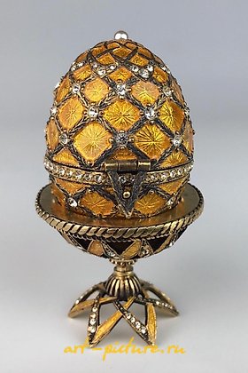 俄罗斯银, 俄罗斯银器和珐琅：加冕蛋