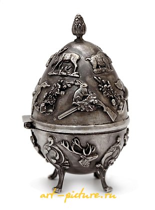 俄罗斯银, 皇家俄罗斯银蛋，由大师基普里安·拉别茨基制作。
