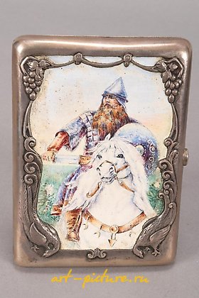 俄罗斯银, 俄罗斯银烟盒。