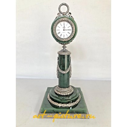 俄罗斯银, 俄罗斯帝国风格的镶银玉石钟表