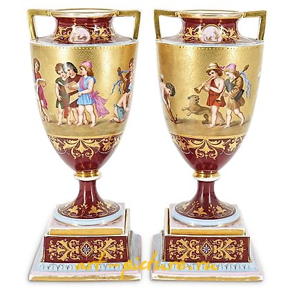 维也纳皇家瓷器, 一对维也纳皇家瓷瓮