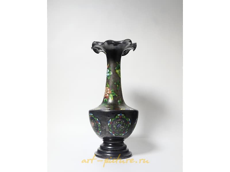 Chinese Vase. Silver, hot enamel (Dashi technique). China, Beijing (North), 19th century.