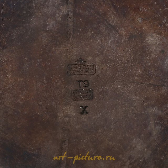 杯子或花瓶“玛格丽特杯”。银，搪瓷。丹麦，A. Michelsen 工作室（丹麦皇室供应商）