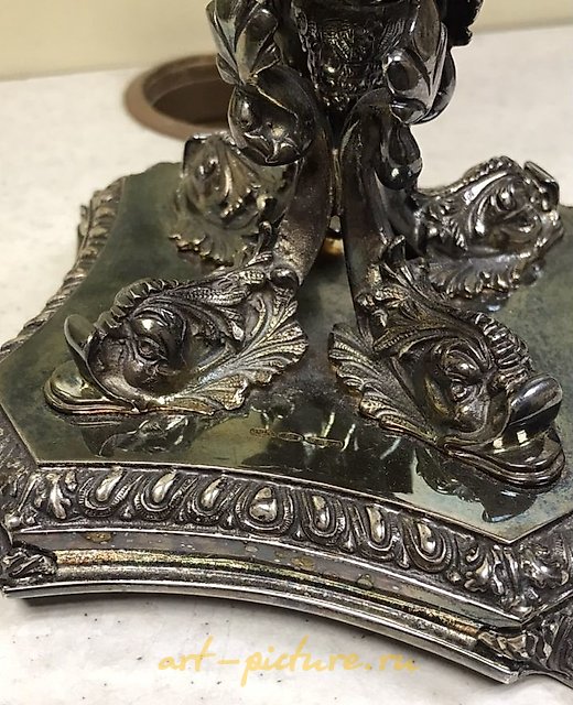 The translation of "Канделябр STANCAMPIANO EUGENIO, Palermo" into English is "Candelabrum STANCAMPIANO EUGENIO, Palermo."