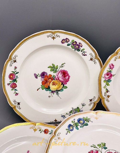 The text translates to "Plates KPM Germany."